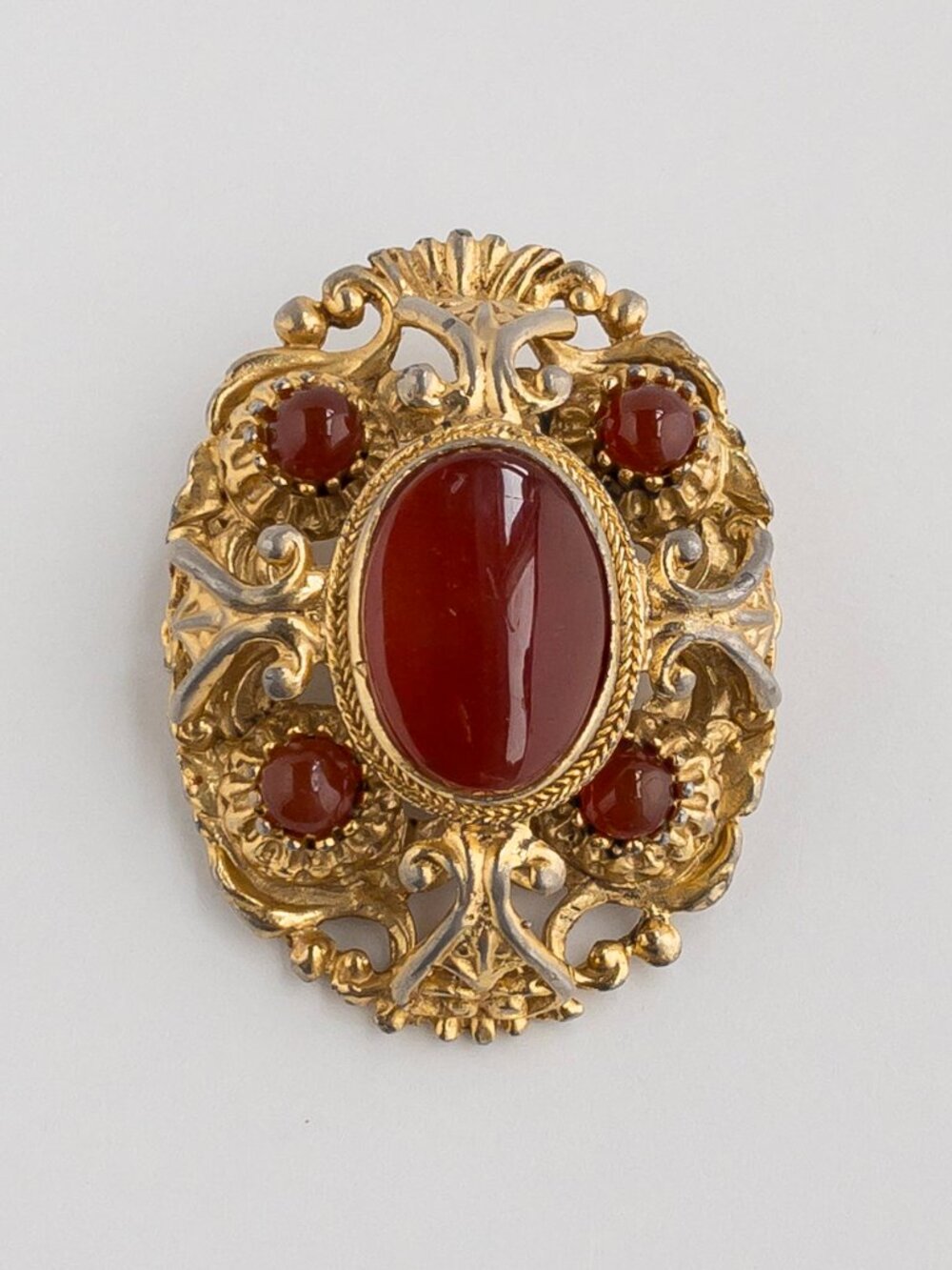 Vintage Sphinx Brooch Red Poured Glass Cabochons Rococo Baroque A530 - Picture 3 of 15